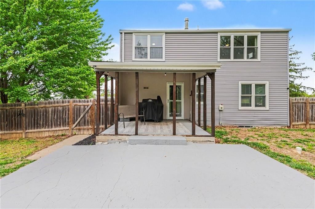 645 NE Barry Road — photo 20