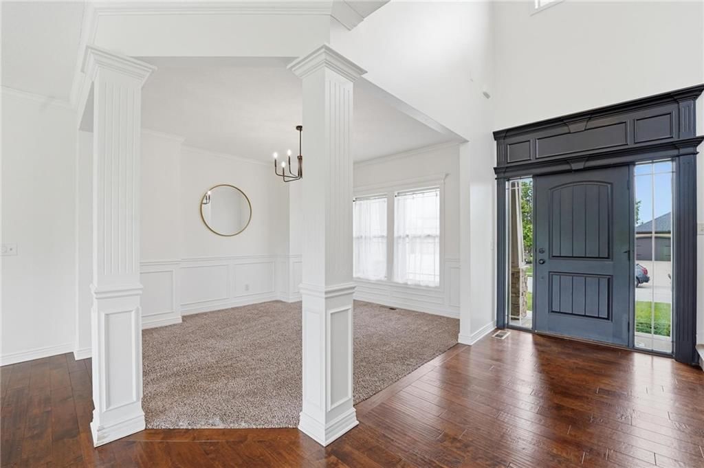 209 SE Waterwheel Lane — photo 4