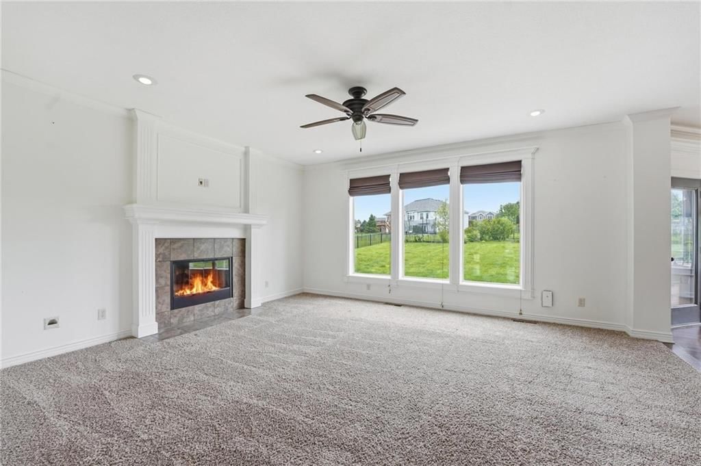 209 SE Waterwheel Lane — photo 6