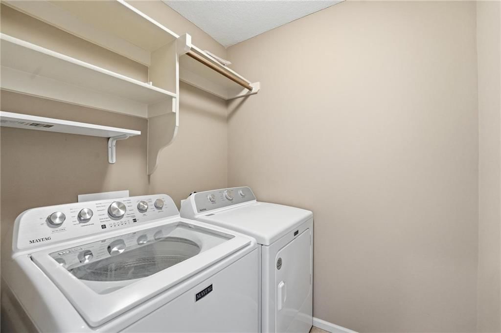 209 SE Waterwheel Lane — photo 32