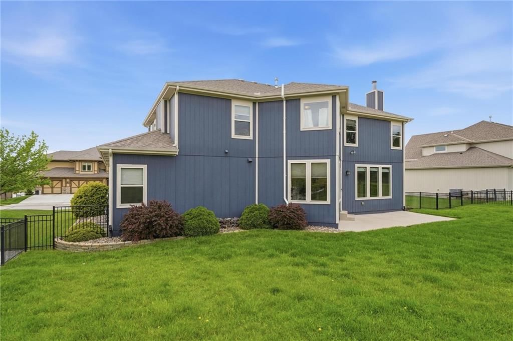209 SE Waterwheel Lane — photo 52