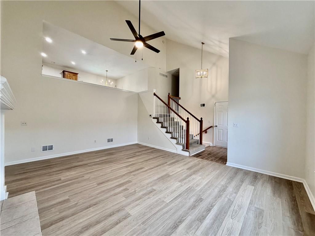 14917 Pine View Drive — photo 8