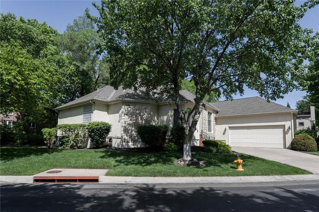 9118 Walmer Street — photo 3