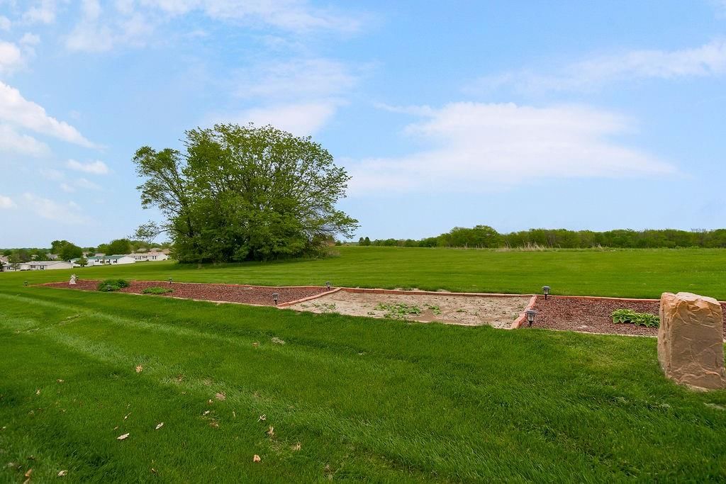 803 Pine Court — photo 34
