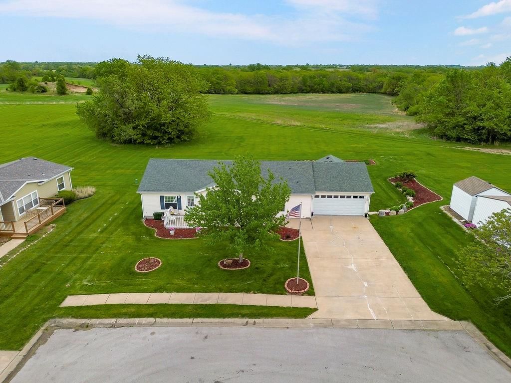 803 Pine Court — photo 37
