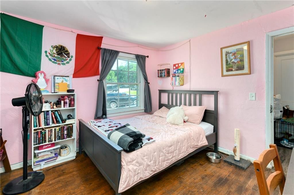 3204 S Sterling Avenue — photo 17