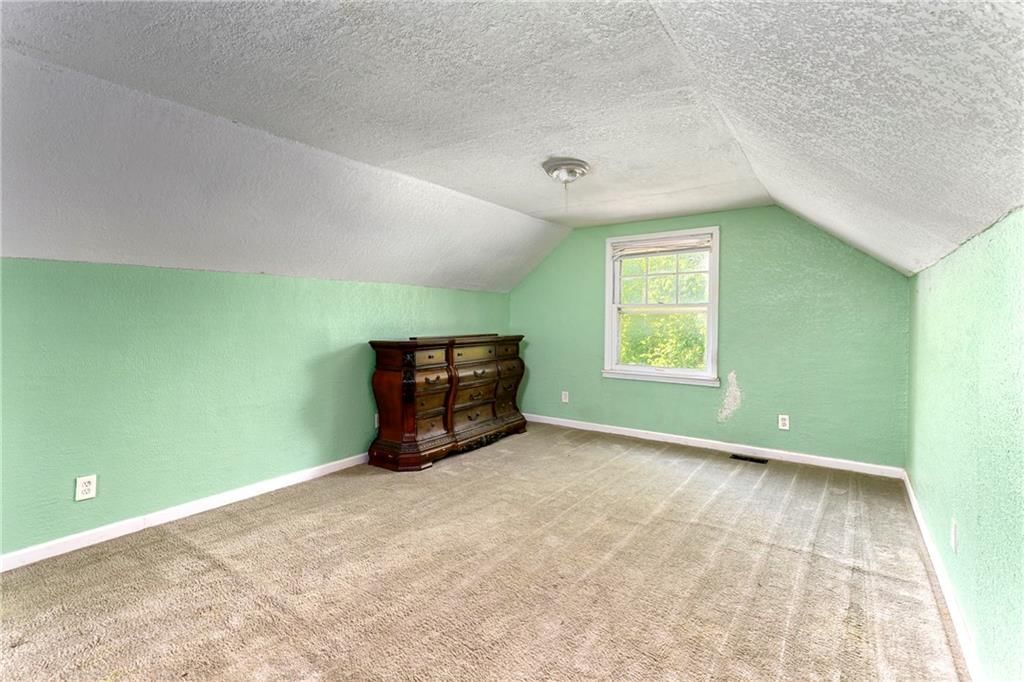 3204 S Sterling Avenue — photo 19