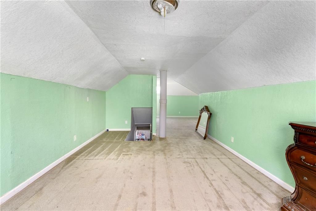 3204 S Sterling Avenue — photo 21
