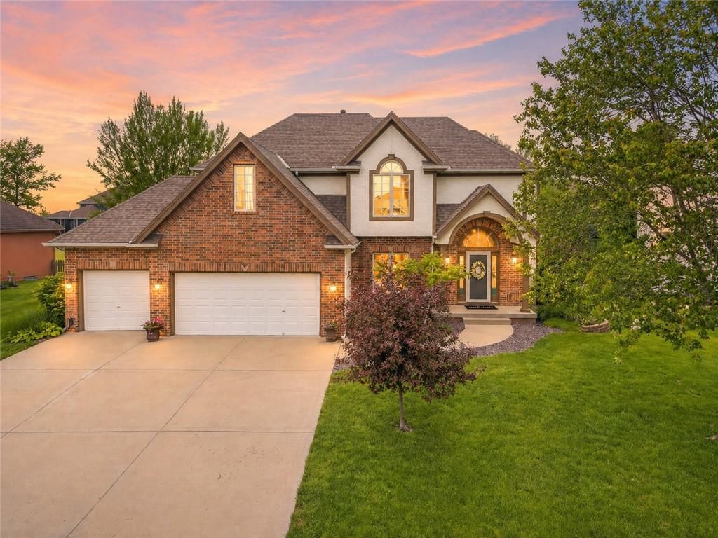 8824 N Farley Avenue, Kansas City, MO