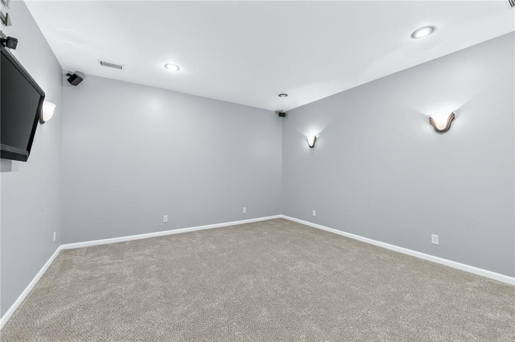 8824 N Farley Avenue — photo 40