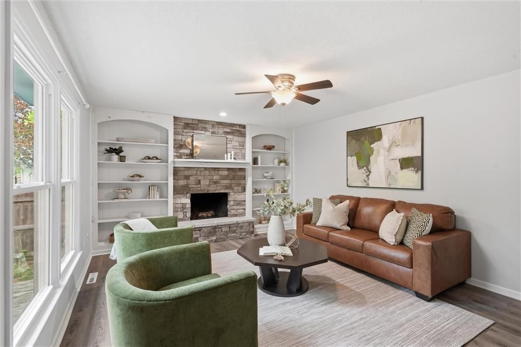 1021 S Clairborne Road — photo 3