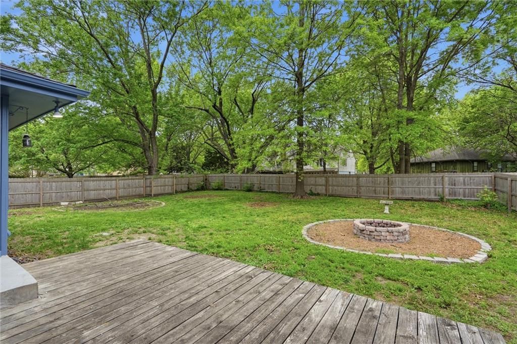 1021 S Clairborne Road — photo 25