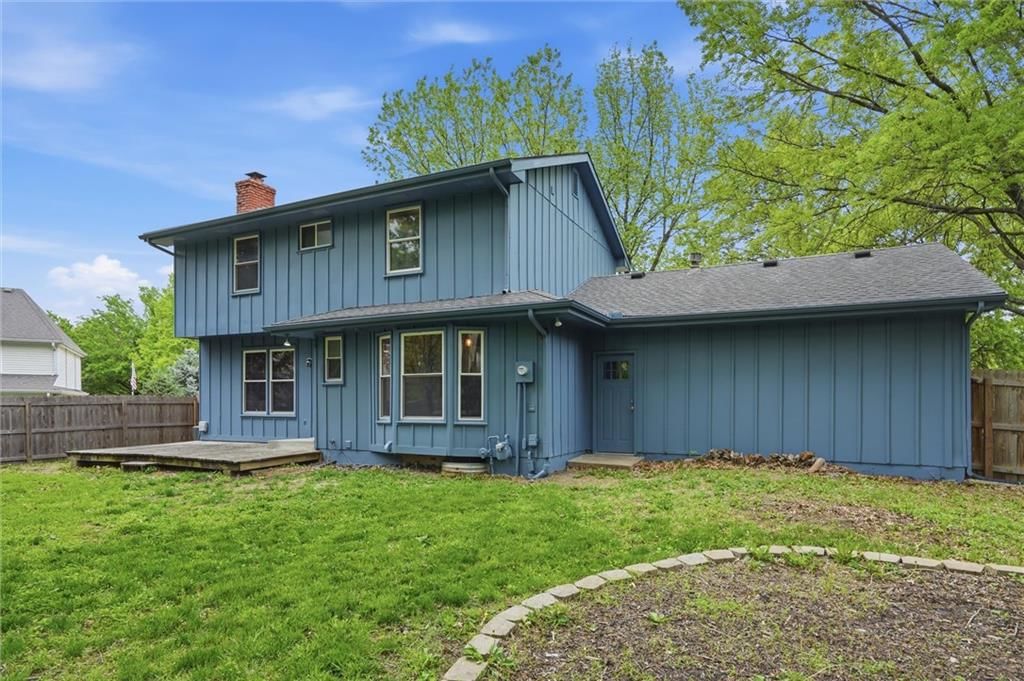 1021 S Clairborne Road — photo 27