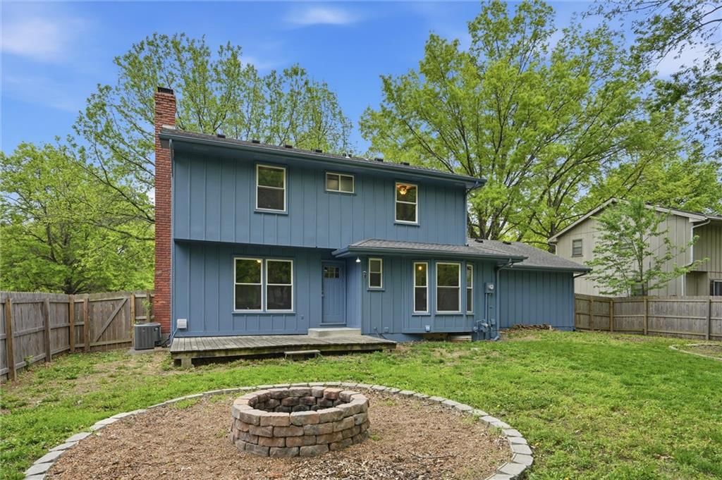 1021 S Clairborne Road — photo 28