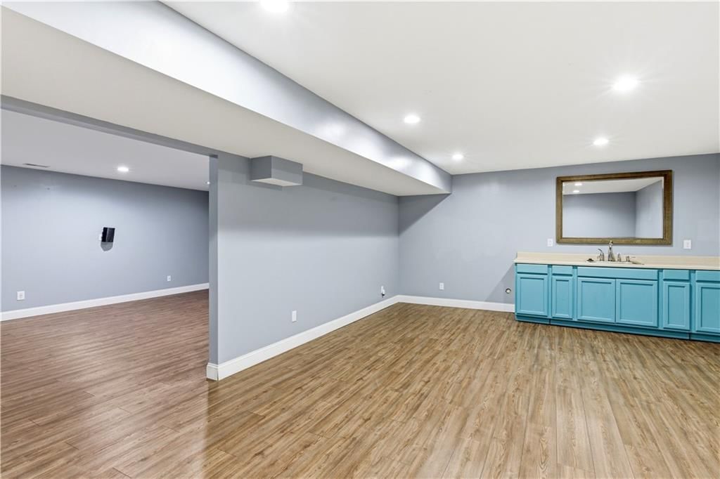 715 Iron Horse Drive — photo 22