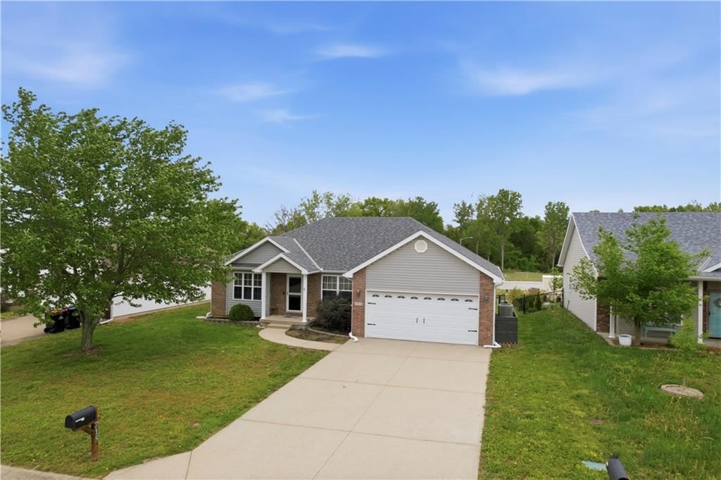 715 Iron Horse Drive — photo 37