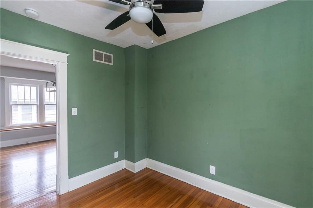 1408 W College Street — photo 12