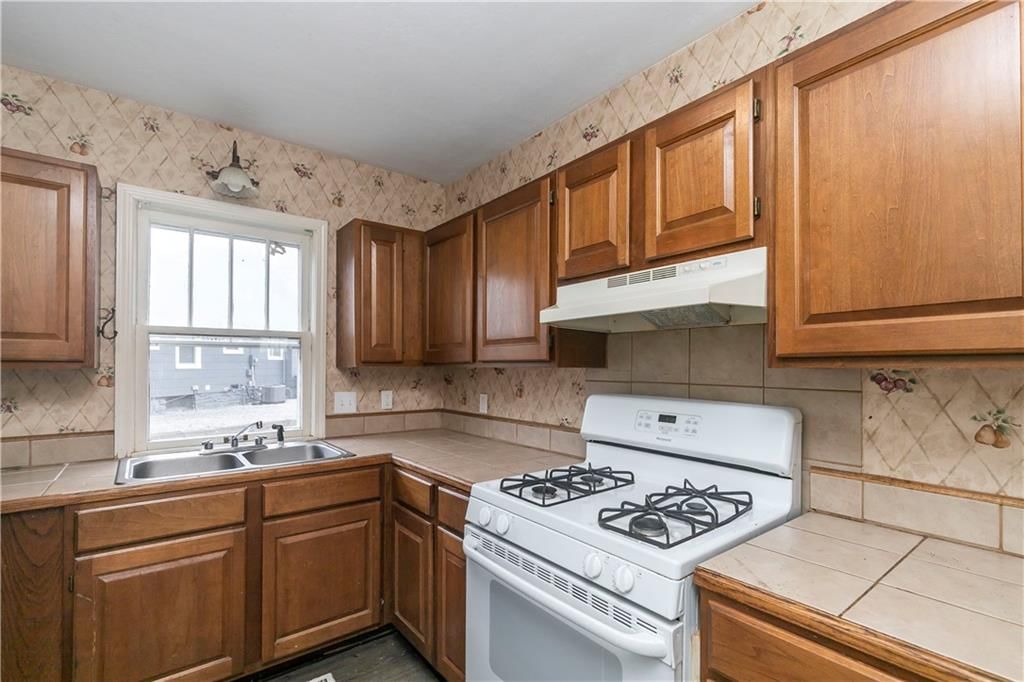 1408 W College Street — photo 18