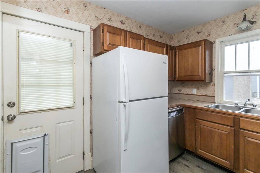 1408 W College Street — photo 19