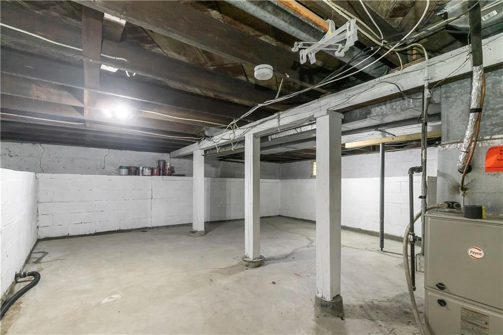 1408 W College Street — photo 24