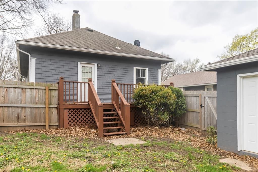 1408 W College Street — photo 30