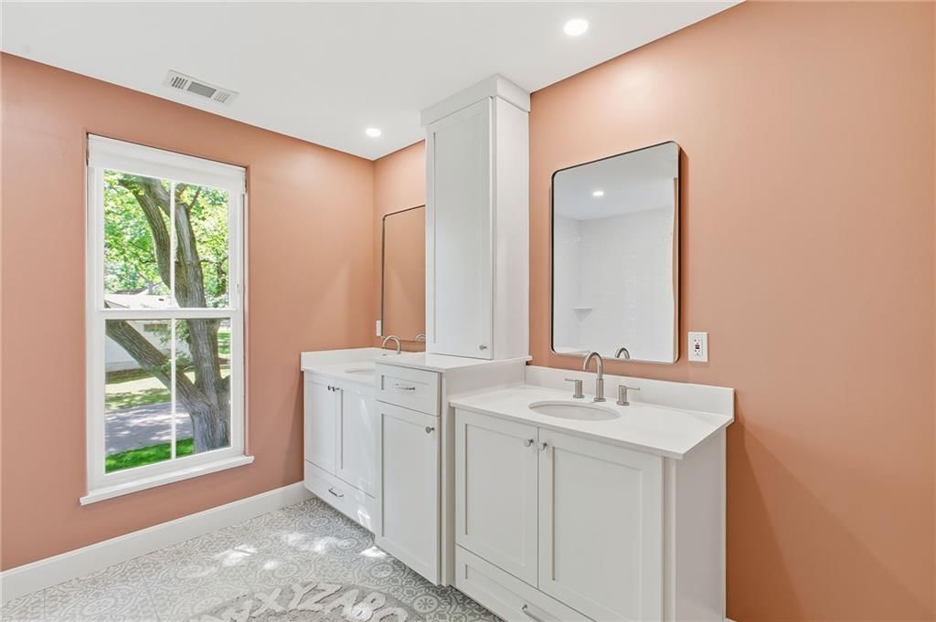 7927 Chadwick Street — photo 37