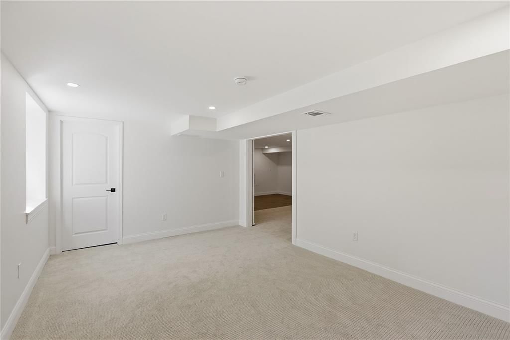7927 Chadwick Street — photo 48