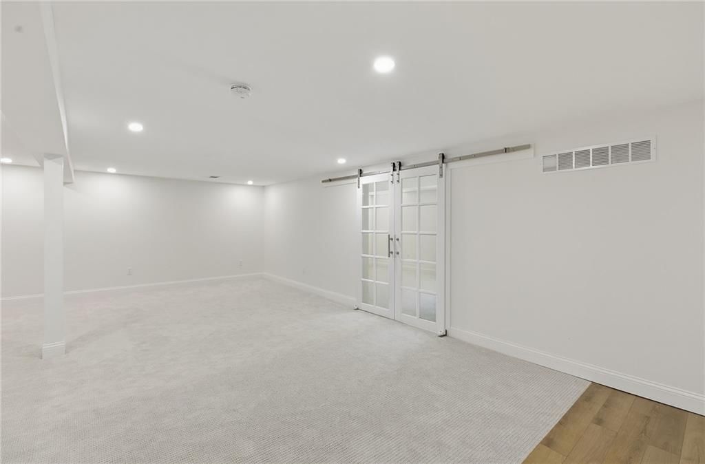 7927 Chadwick Street — photo 49