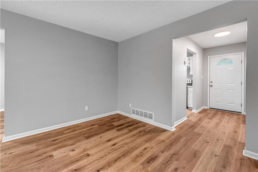500 Angus Lane — photo 9