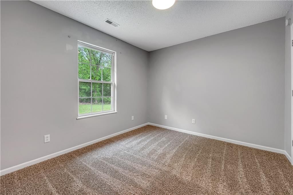 500 Angus Lane — photo 37