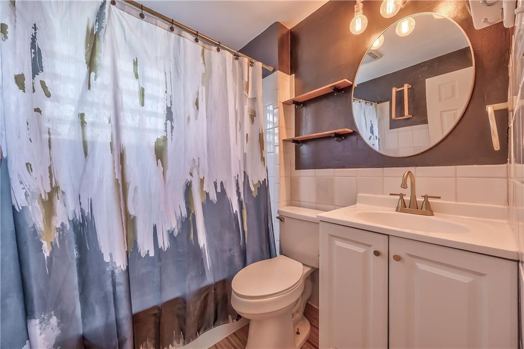 6619 W 77TH Terrace — photo 9