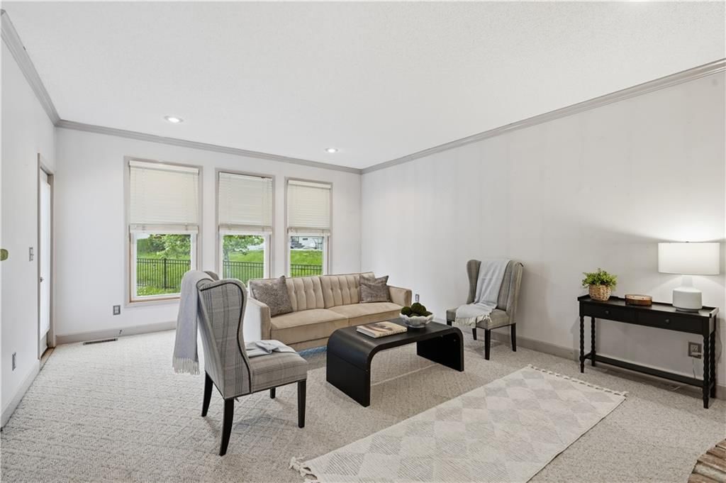 12200 Cherry Street — photo 4