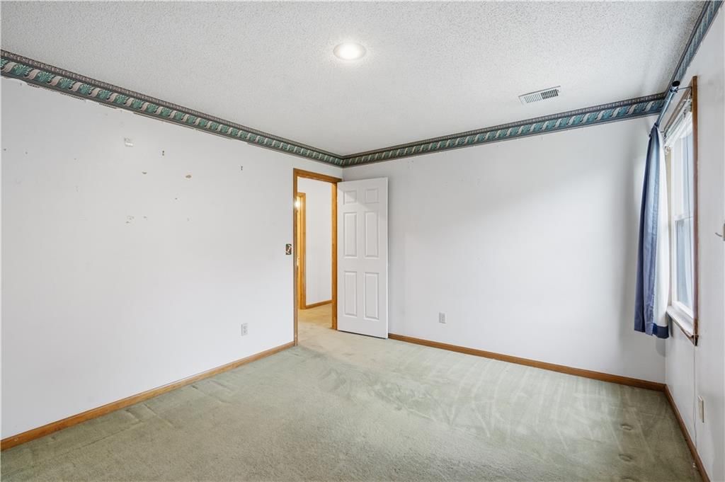 12200 Cherry Street — photo 22