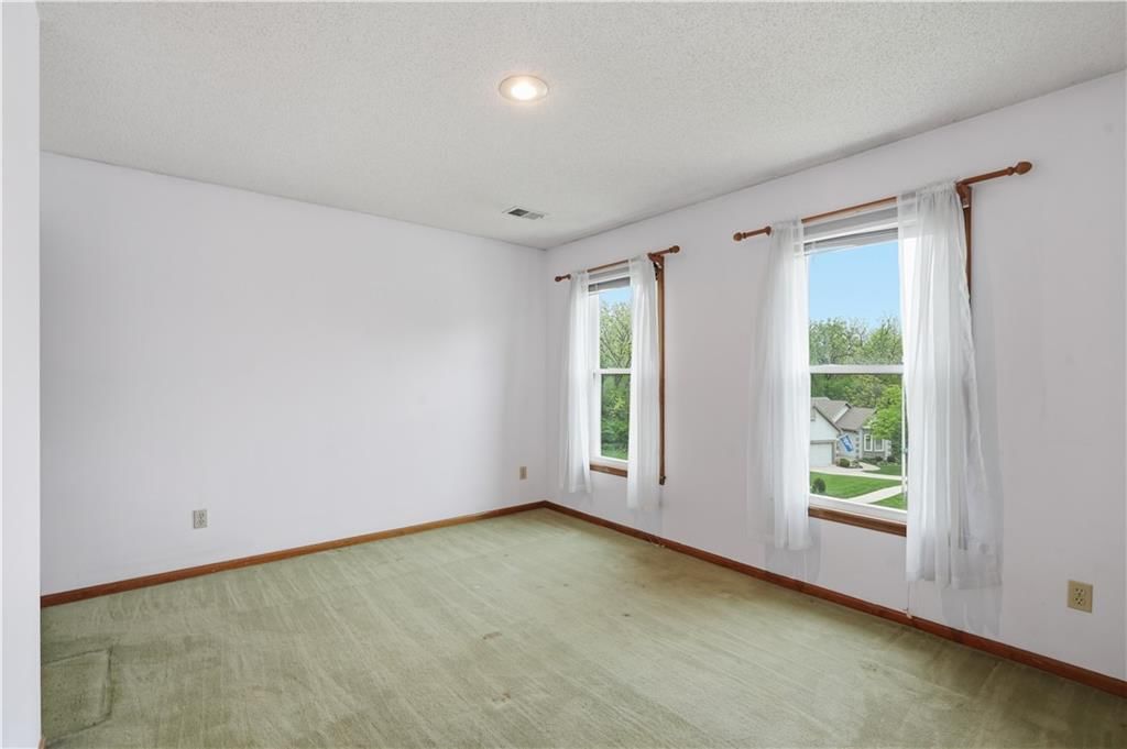 12200 Cherry Street — photo 23