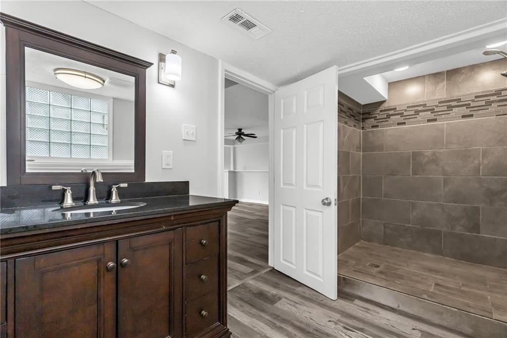 604 NW Carroll Drive — photo 22