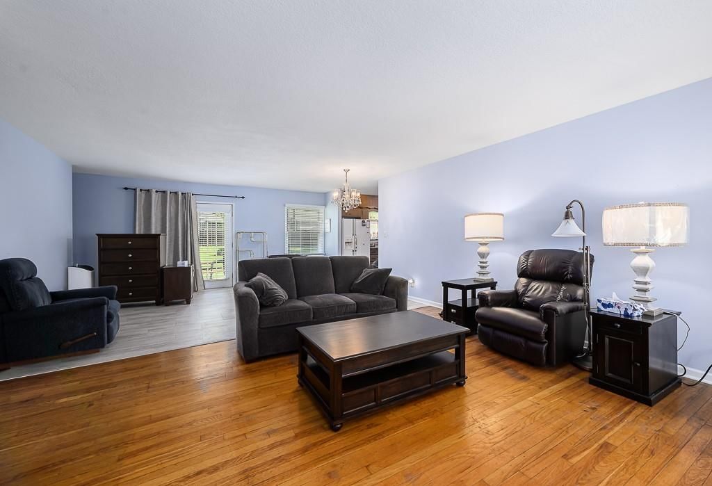 5422 Sutton Avenue — photo 4
