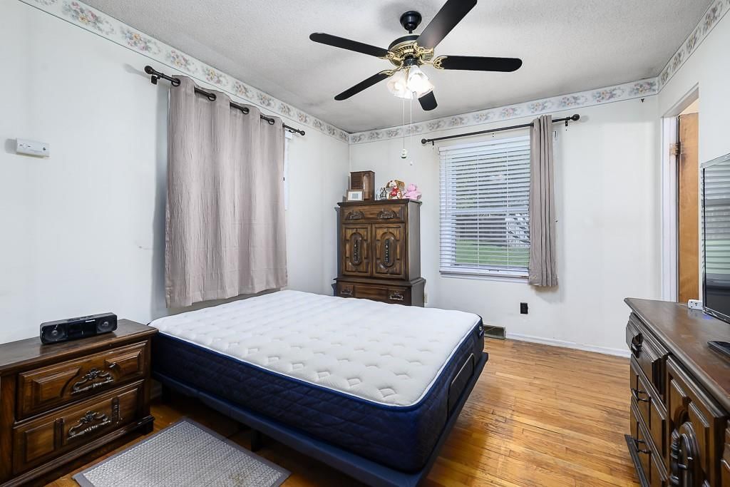 5422 Sutton Avenue — photo 9