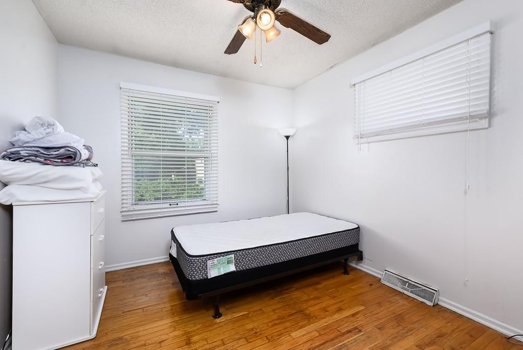 5422 Sutton Avenue — photo 11