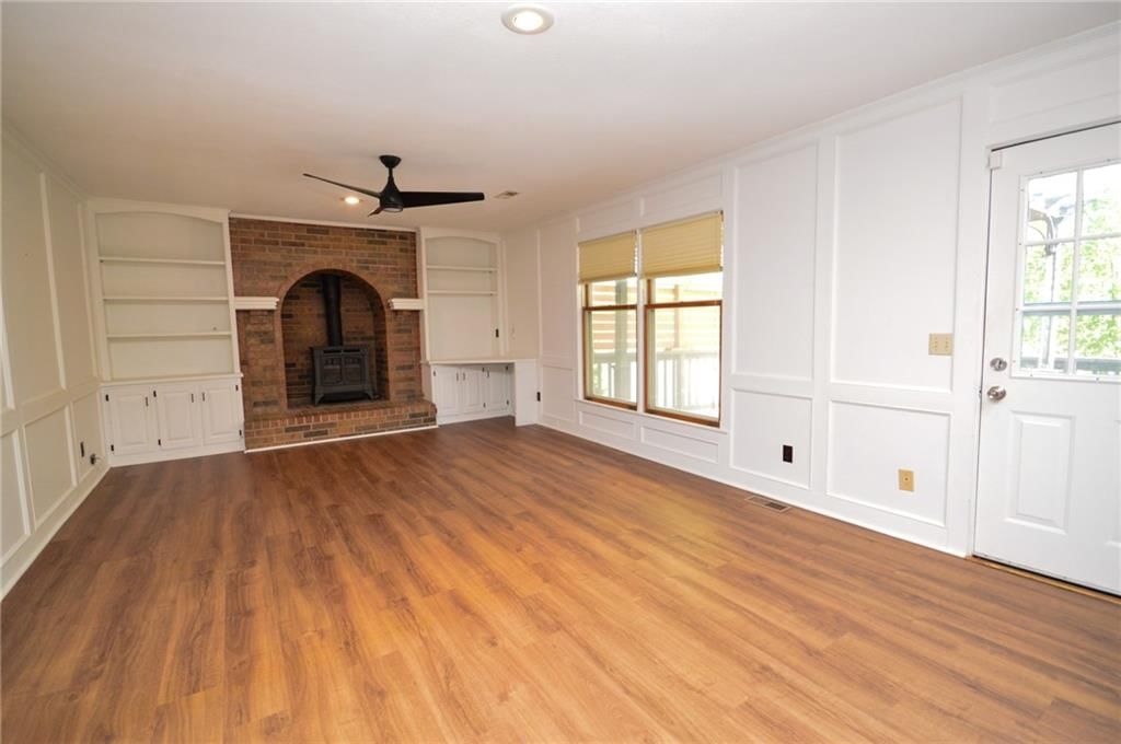 16100 W 147TH Terrace — photo 22