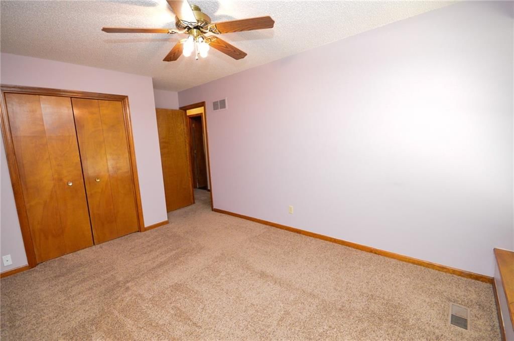 16100 W 147TH Terrace — photo 42