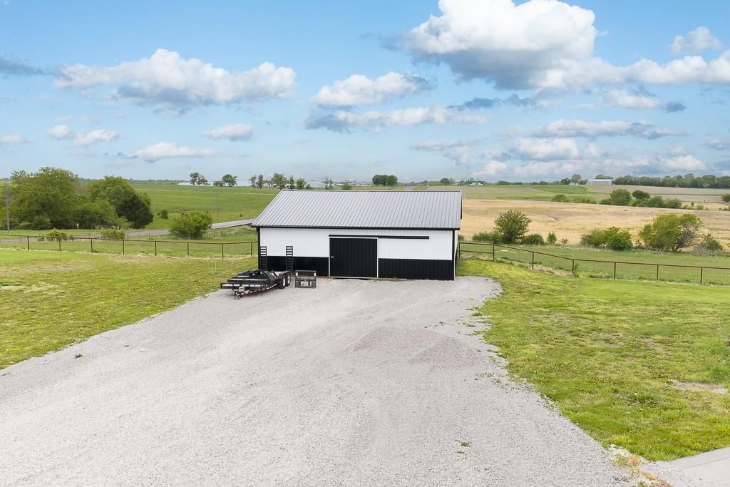 22852 Dempsey Road — photo 47
