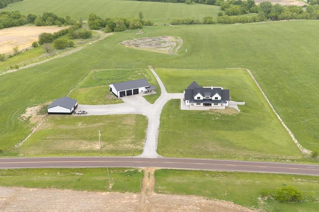 22852 Dempsey Road — photo 48