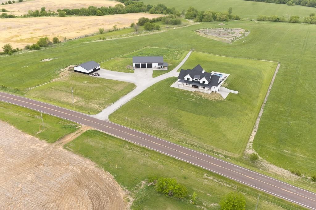22852 Dempsey Road — photo 49