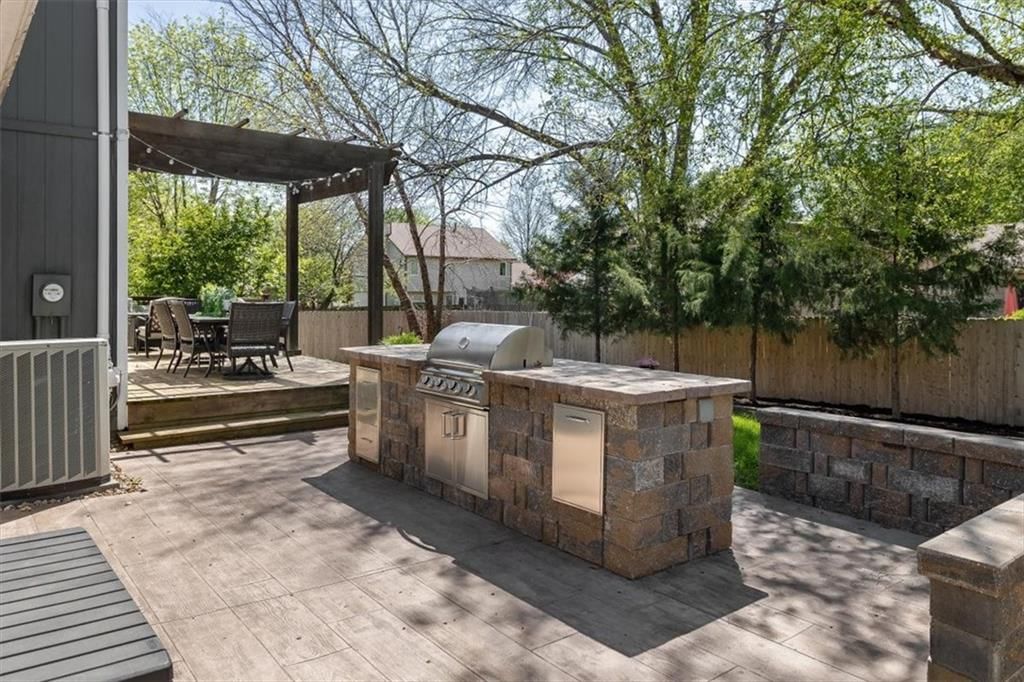 907 Andover Street — photo 3