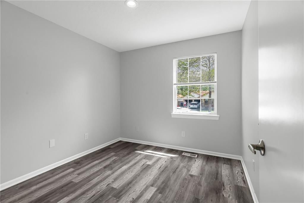 302 16th Avenue S — photo 21