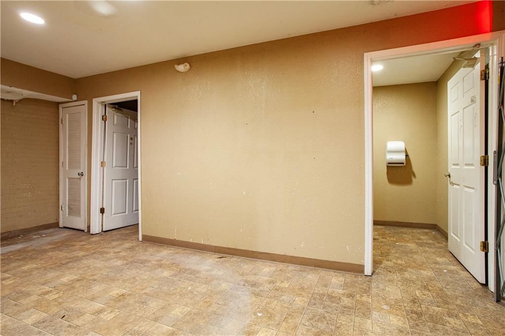 17100 E US 24 highway — photo 10