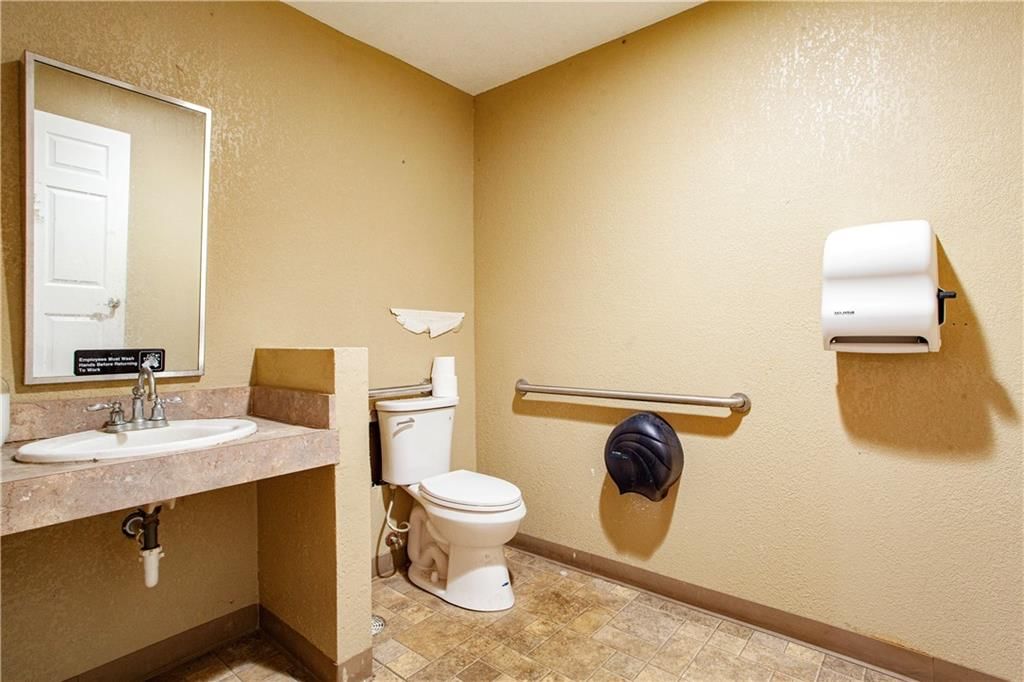 17100 E US 24 highway — photo 11