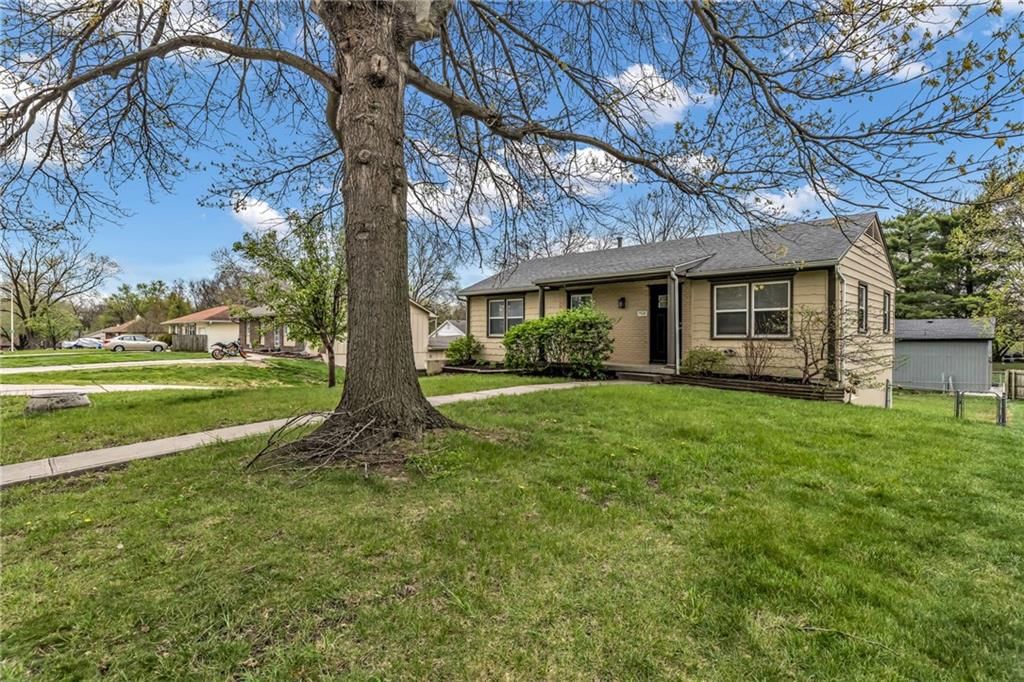7528 N Tracy Avenue — photo 2