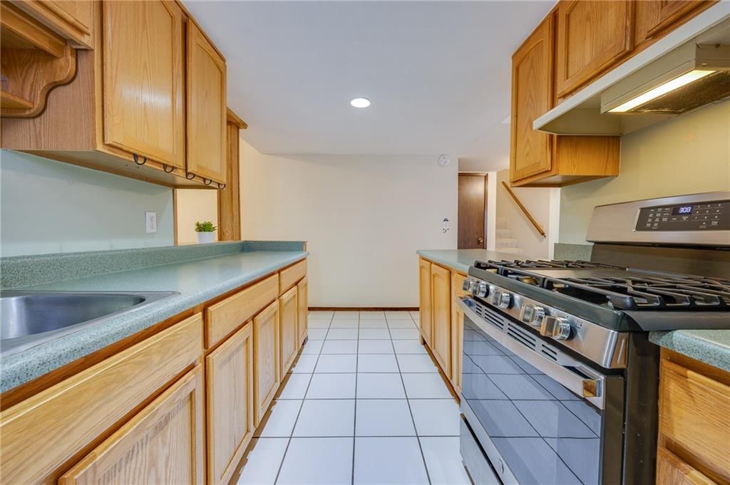 2711 W 24th Terrace — photo 10