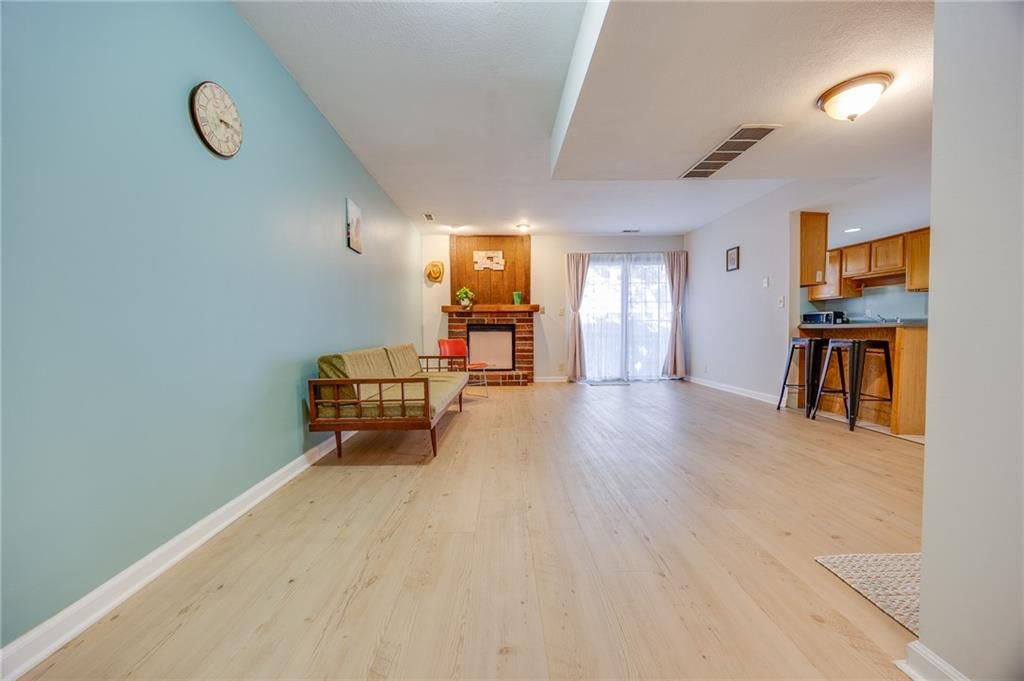 2711 W 24th Terrace — photo 13
